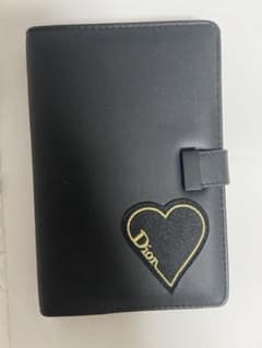 Dior ハート刺繍 手帳 黒　値下げのサムネイル
