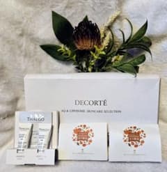 【新品未使用】DECORTÉ AQ & LIPOSOME スキンケアセットのサムネイル