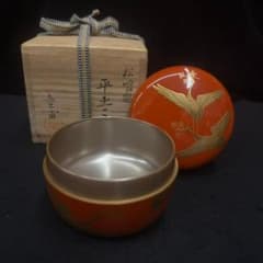 呉藤童甫作　鶴蒔絵　内銀溜塗　平棗　共箱茶道具　漆塗 呉藤童甫作 鶴蒔絵 内銀溜塗 平棗 共箱茶道具 漆塗 - メルカリ