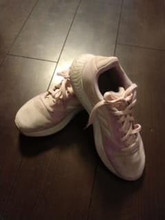 Adidas ピンク スニーカーのサムネイル