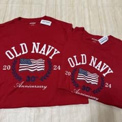 【未使用】OLD NAVY 30周年記念 Tシャツ 男女Mサイズ2枚セットのサムネイル
