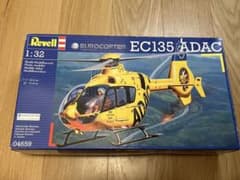 Revell 1/32 Eurocopter EC135 ADAC - メルカリ