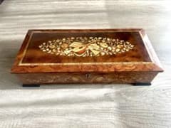 スイス製】木製オルゴール - メルカリ