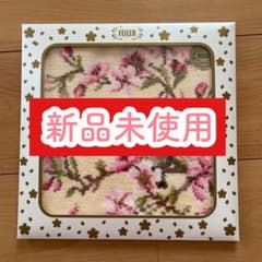 値下げ【新品未使用未開封】フェイラー ハンカチ　サクラのサムネイル