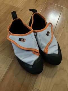 クライミングシューズ　ボルダリングシューズのサムネイル