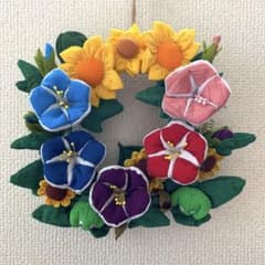 つまみ細工とちりめん細工のフラワーリース　※向日葵と朝顔と蛙のサムネイル