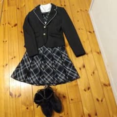 ブレザーとブーツのサムネイル