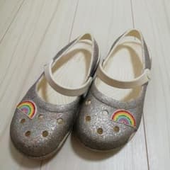 CROCS　ジュニア　シルバー　J3/21.7cmのサムネイル