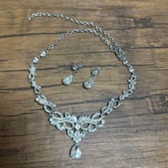 ブライダルアクセサリー ネックレス ピアス セットのサムネイル