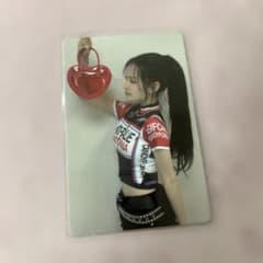 izna アルバムBEEP封入トレカ サランのサムネイル