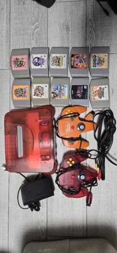NINTENDO64 クリアレッド 本体とゲームセットのサムネイル