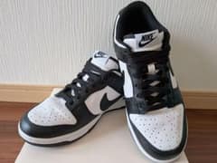 NIKE DUNK LOW ブラック ホワイトのサムネイル