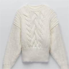 ZARA ケーブルニットセーターのサムネイル