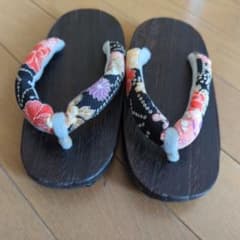 子供用下駄のサムネイル