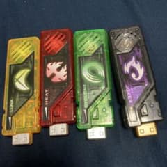 仮面ライダーダブル　DX　ガイアメモリ　サイクロン　ジョーカー　ヒート　ルナのサムネイル