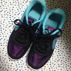 miyuさん専用 NIKE ランニングシューズのサムネイル