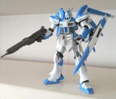 【組立品】HGUC 144/1 Hi-νガンダムのサムネイル