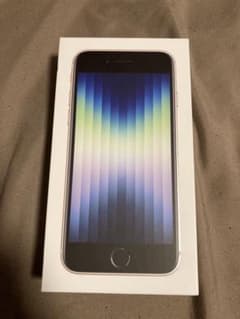 AppleiPhoneSE第3世代128GBスターライトのサムネイル