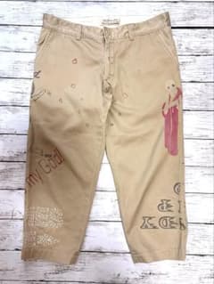 REMI RELIEF グラフィックデザイン チノパンツ ベージュ REMI RELIEF グラフィックデザイン チノパンツ ベージュ - メルカリ