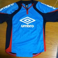 しおちるさん専用  値下げ中  umbroのサムネイル