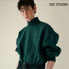 ESC STUDIO ダークグリーン タートル ハイネック トレーナー