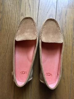 UGG モカシン　パンプスのサムネイル