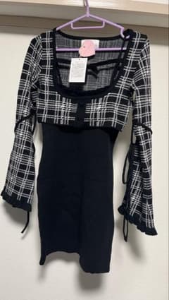 honeymew チェックリボンドッキングワンピース ブラック XS honeymew チェックリボンドッキングワンピース ブラック F 新品未使用
