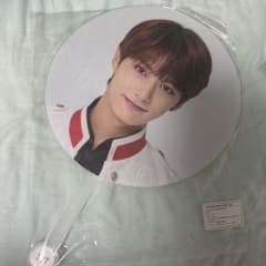 SEVENTEEN ウジ ideal cut うちわ 2025年最新】iDeal cut ウジの人気アイテム - メルカリ