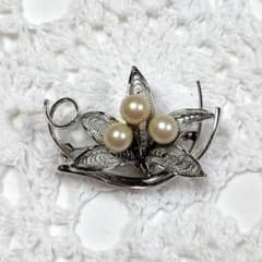 エレガント♥パール　ブローチ　アクセサリー　　　昭和レトロ　シルバー