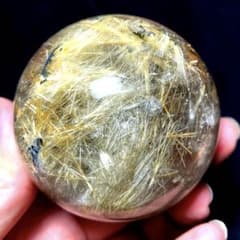 超絶綺麗✨60mm ゴールドルチルクォーツ　丸玉　スフィア　金針水晶のサムネイル
