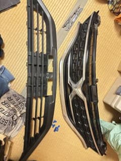 トヨタマークX GRX130 (中期) 純正フロントグリル純正ラジエーターグリルのサムネイル