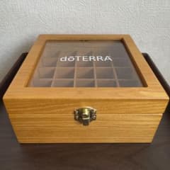 doTERRA エッセンシャルオイル 収納 ウッドボックス 木箱 25本 - メルカリ