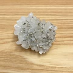 水晶　パイライト　共生クラスターのサムネイル