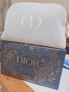ディオール Dior カプチュール ホリデーコフレのサムネイル