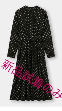 【GU】ロングワンピース⭐︎新品未着用⭐︎のサムネイル