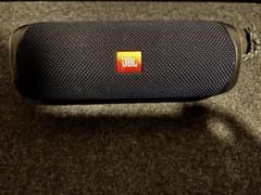 【美品】JBL FLIP 5 ブラック Bluetoothポータブルスピーカーのサムネイル