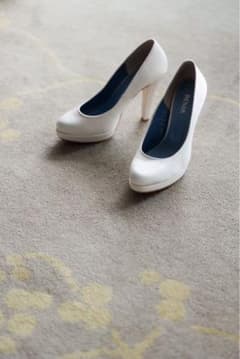 【美品】BENIR ウェディングシューズ／ホワイト 34のサムネイル