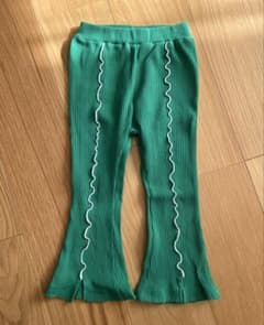 バースデイ フレアメローパンツ グリーン 100cmのサムネイル