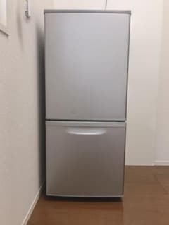 Panasonic NR-B142W-S(シルバー) 2ドア冷蔵庫138Lのサムネイル
