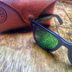 Ray-Ban Wayfarerのサムネイル