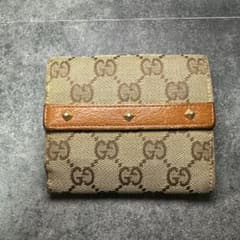 グッチ 二つ折り財布 GGキャンバス スタッズ ブラウン コンパクトウォレット グッチ 二つ折り財布 GGキャンバス スタッズ ブラウン コンパクト