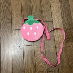 いちごバッグのサムネイル
