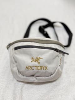 Fuu様ARC'TERYX BEAMS Mantis 1 Waistpack 白 - メルカリ