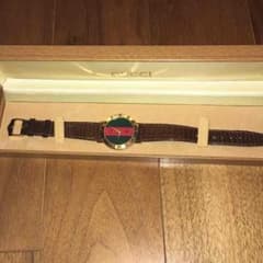 GUCCHI 腕時計のサムネイル