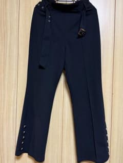 ブラック カジュアルパンツ 裾ボタン ベルト付き