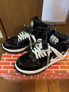 Nike x Off-White Air Force 1 Mid Sheedのサムネイル