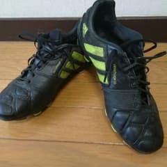 adidas サッカースパイクのサムネイル