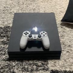 PlayStation®4 Pro ジェット・ブラック 1TB  型番7200のサムネイル