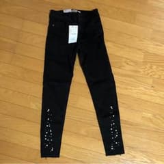 ZARAパール付きパンツのサムネイル