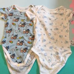ユニクロ 肌着 ロンパース2枚セットのサムネイル